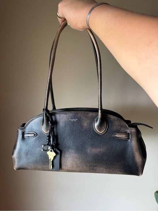Coach Handbags - Coach loved leather empire 34